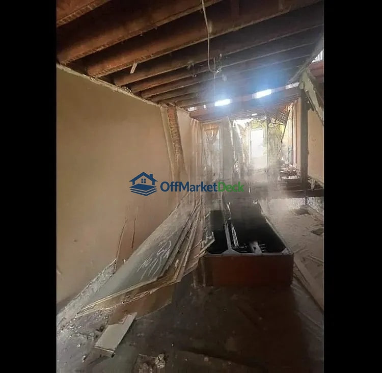Off-market house in Baltimore, Maryland — 3 beds, 1 bath, $45,000 — photo 4 of 8