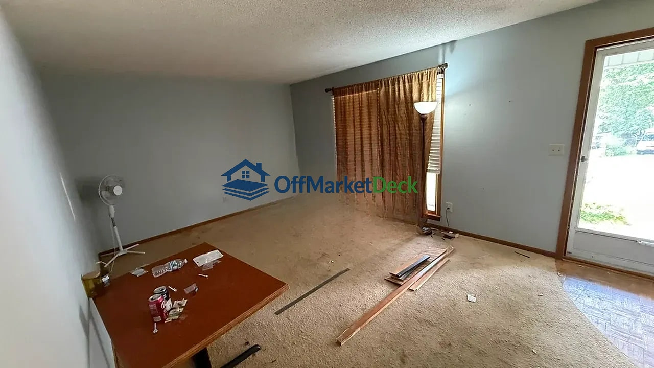 Off-market house in Saint Ann, Missouri — 2 beds, 2 baths, $162,900 — photo 7 of 8