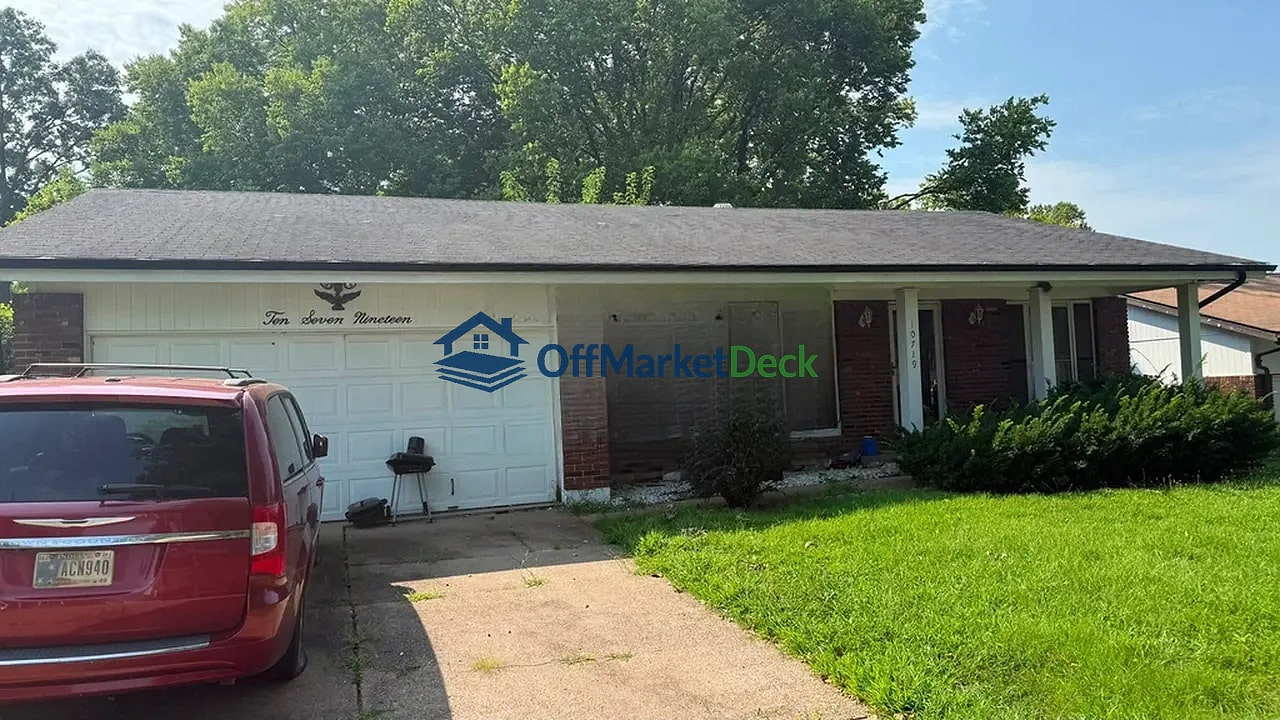 Off-market house in St. Louis, Missouri — 3 beds, 2.5 baths, $79,900