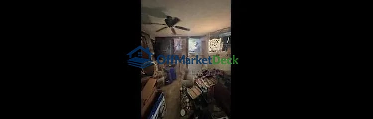 Off-market house in Hopkinsville, Kentucky — 2 beds, 1 bath, $90,600 — photo 5 of 8