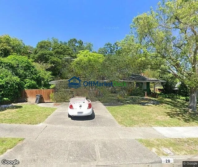 Off-market house in Novato, California — 3 beds, 2 baths, $719,900 — photo 2 of 3