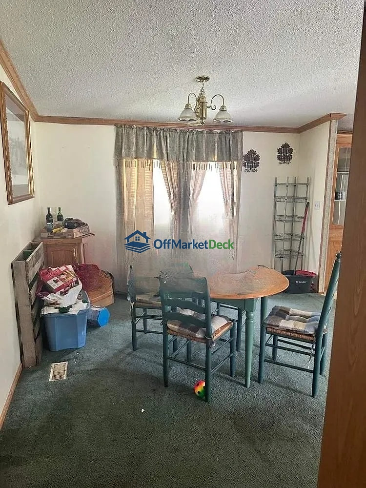 Off-market house in Burgaw, North Carolina — 3 beds, 2 baths, $145,600 — photo 4 of 8