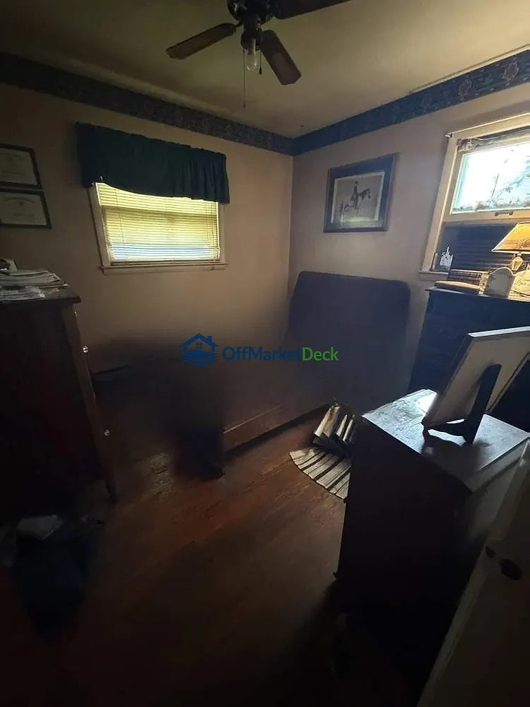 Off-market house in Lexington, Kentucky — 3 beds, 1 bath, $121,600 — photo 8 of 8