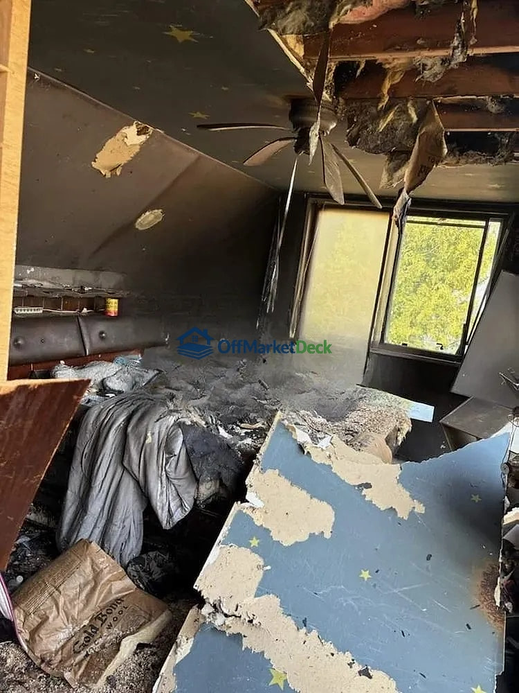 Off-market house in Hoyt Lakes, Minnesota — 3 beds, 1.5 baths, $10,000 — photo 5 of 8
