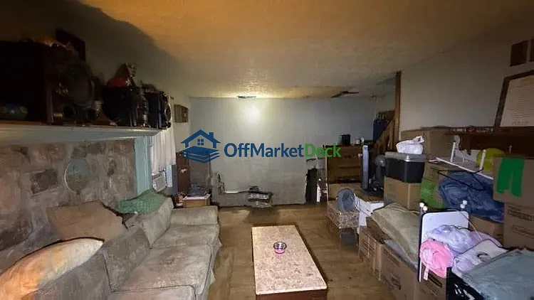 Off-market house in Princes Lakes, Indiana — 3 beds, 2 baths, $89,990 — photo 2 of 5