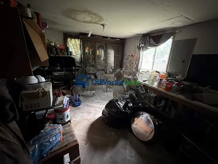 Off-market house in Burlington, North Carolina — 3 beds, 1 bath, $62,500 — photo 7 of 8