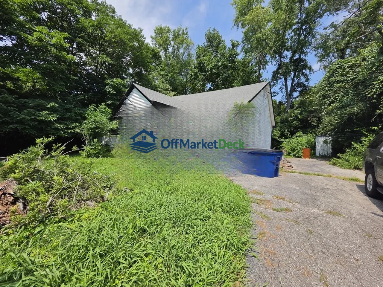 Off-market house in St. Louis, Missouri — 3 beds, 1.5 baths, $49,900