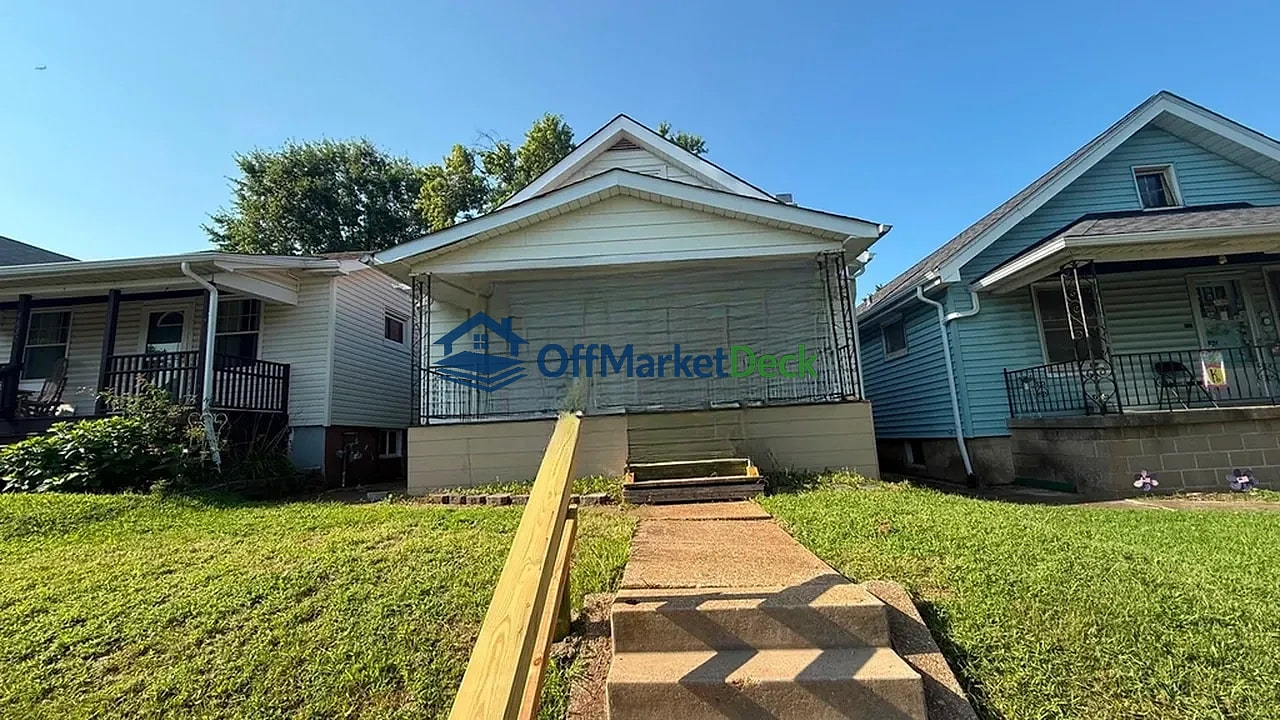 Off-market house in St. Louis, Missouri — 2 beds, 1 bath, $164,900