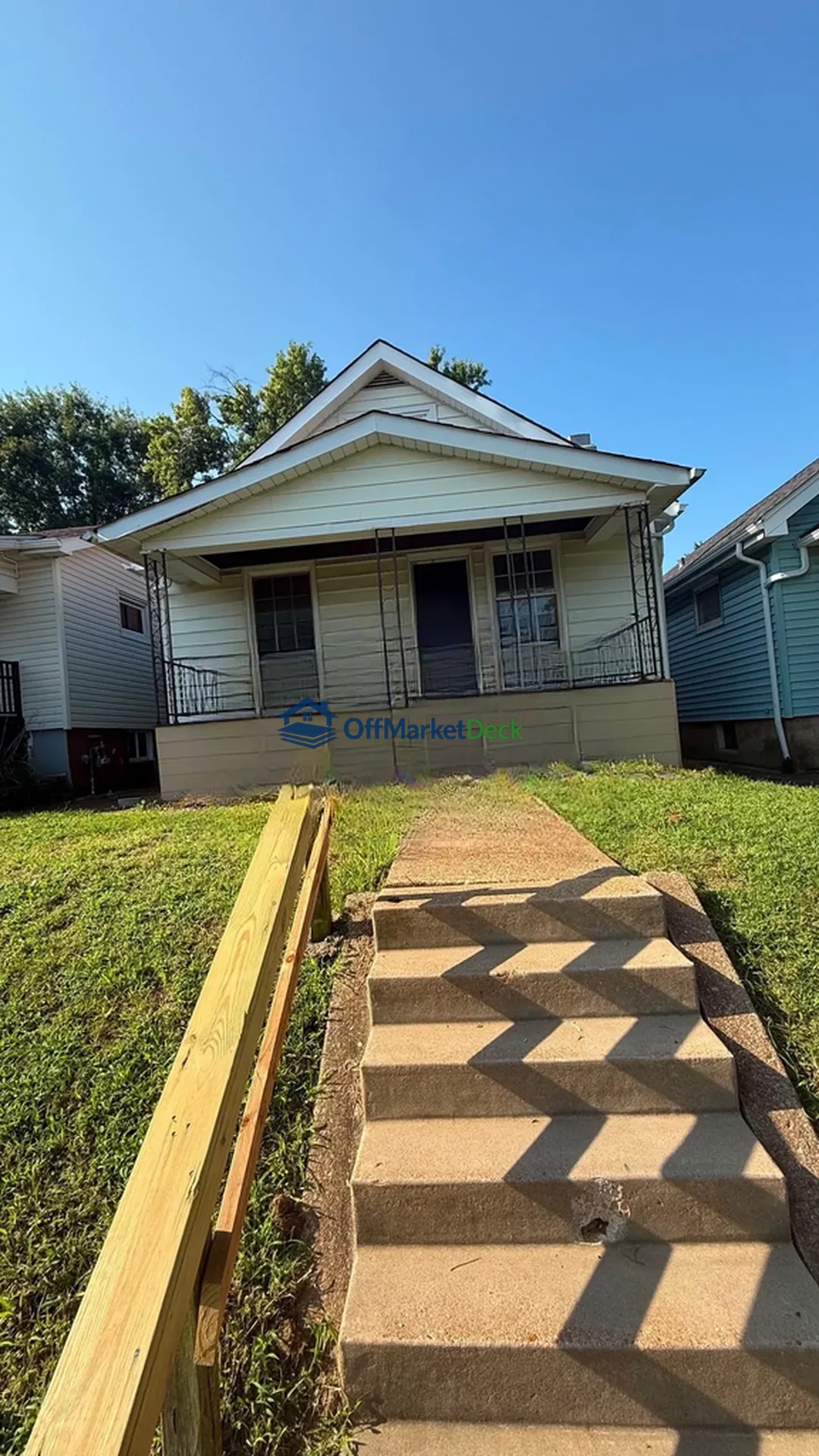 Off-market house in St. Louis, Missouri — 2 beds, 1 bath, $164,900 — photo 3 of 8
