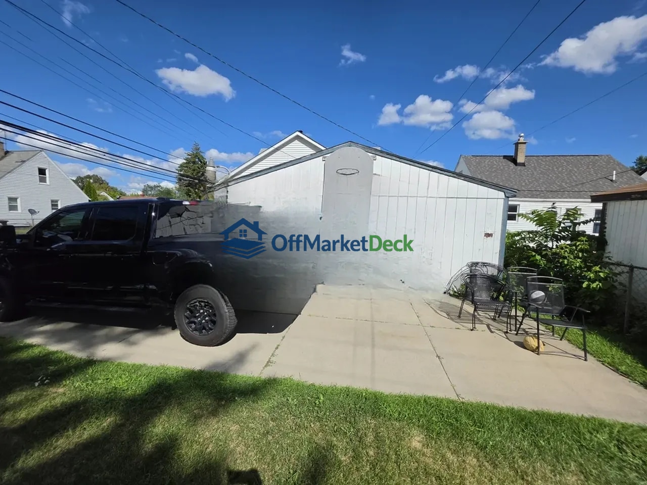 Off-market house in Roseville, Michigan — 3 beds, 1.5 baths, $104,900 — photo 5 of 8
