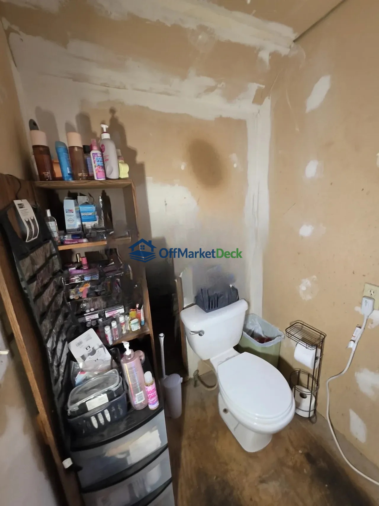 Off-market house in Roseville, Michigan — 3 beds, 1.5 baths, $104,900 — photo 7 of 8