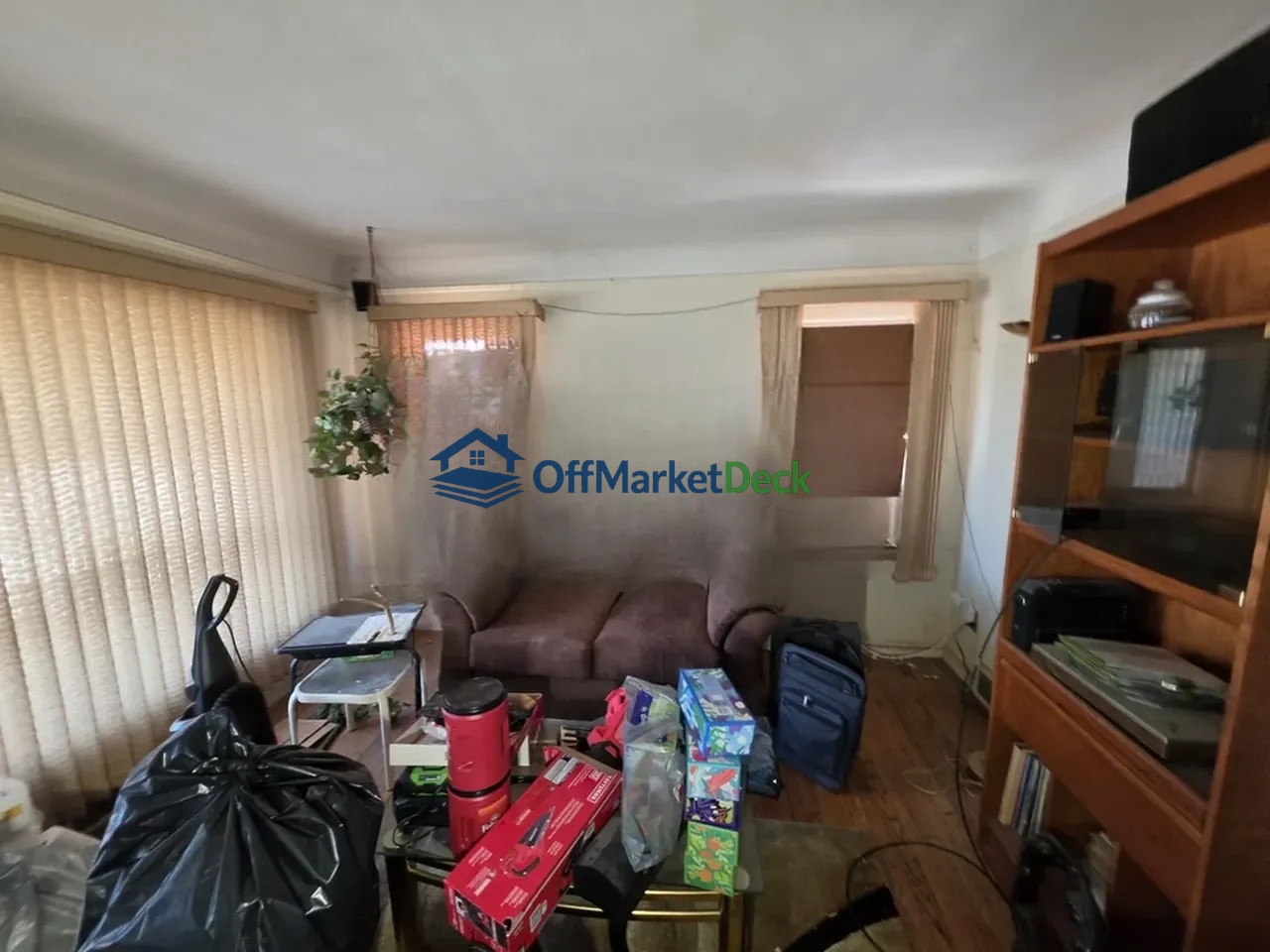 Off-market house in Wayne County, Michigan — 3 beds, 1 bath, $84,900 — photo 5 of 8
