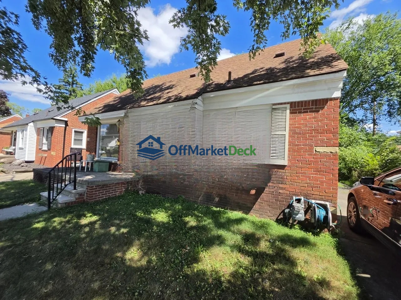 Off-market house in Wayne County, Michigan — 3 beds, 1 bath, $84,900 — photo 2 of 8