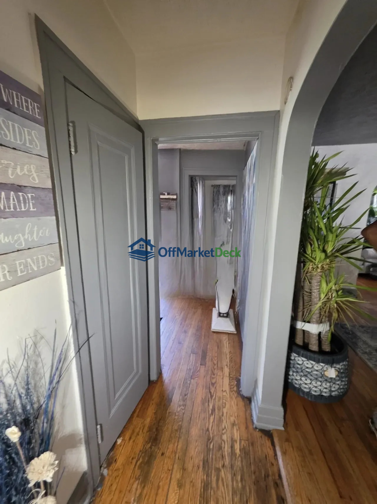 Off-market house in Detroit, Michigan — 3 beds, 1.5 baths, $54,900 — photo 8 of 8
