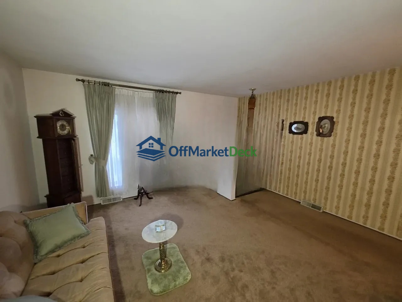 Off-market house in Sterling Heights, Michigan — 3 beds, 2 baths, $254,900 — photo 7 of 8