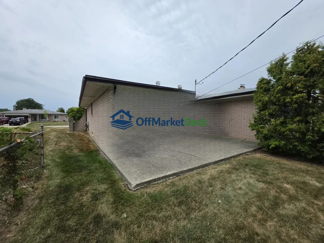 Off-market house in Sterling Heights, Michigan — 3 beds, 2 baths, $254,900 — photo 4 of 8