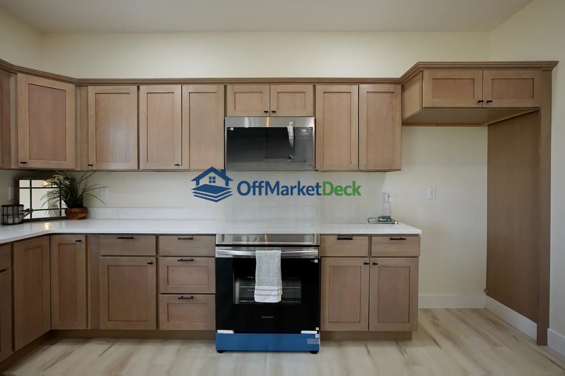Off-market house in Casper, Wyoming — 3 beds, 2.5 baths, $525,000 — photo 5 of 8