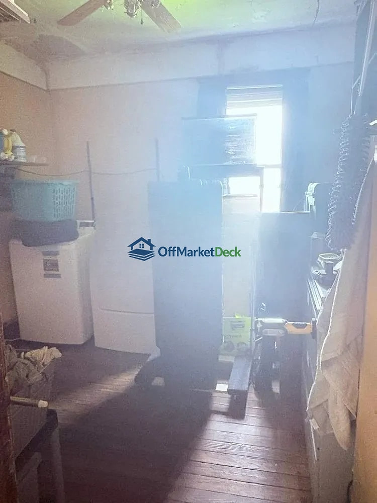 Off-market house in Ashtabula, Ohio — 4 beds, 1 bath, $53,800 — photo 7 of 8