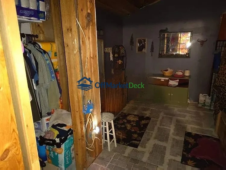 Off-market house in Caryville, Tennessee — 2 beds, 2.5 baths, $179,900 — photo 4 of 8