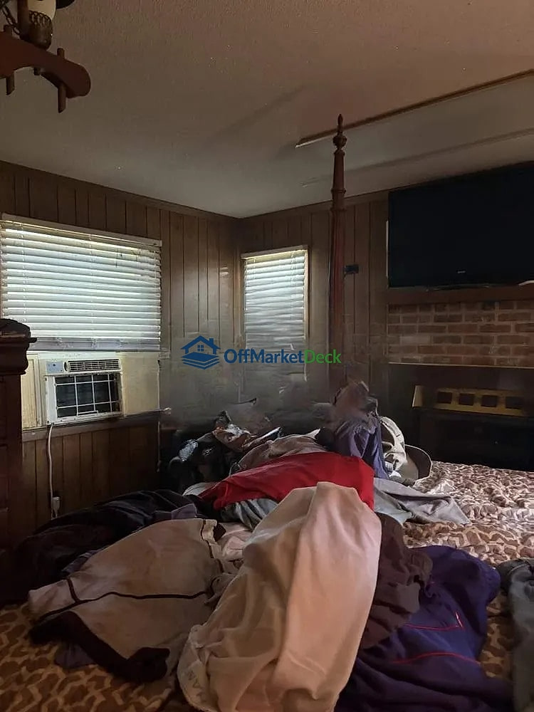 Off-market house in Muscle Shoals, Alabama — 3 beds, 1.5 baths, $142,500 — photo 5 of 8