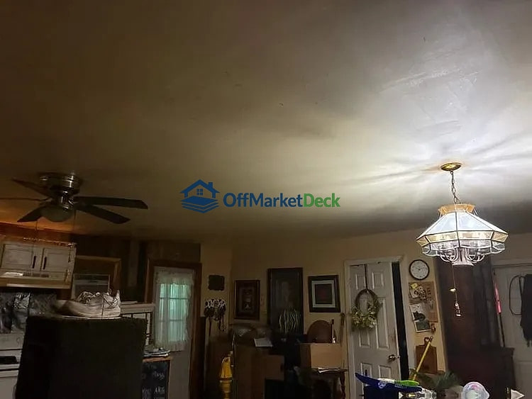 Off-market house in Waterloo, Alabama — 3 beds, 2 baths, $122,500 — photo 6 of 8
