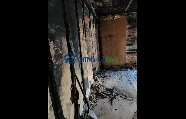 Off-market house in Baltimore, Maryland — 1 bed, 1.5 baths, $18,800 — photo 6 of 8