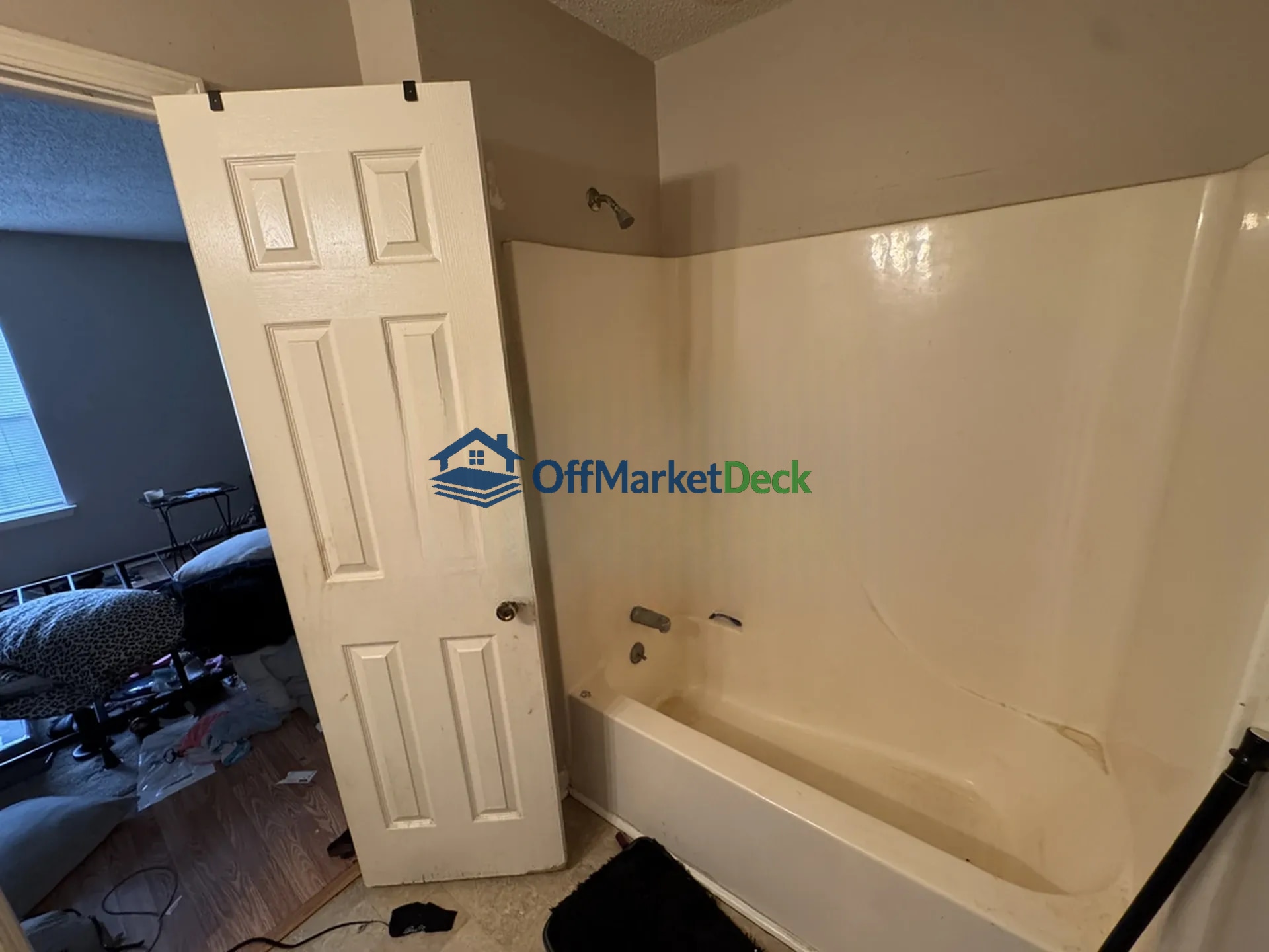 Off-market house in Salisbury, North Carolina — 3 beds, 2 baths, $214,750 — photo 3 of 8