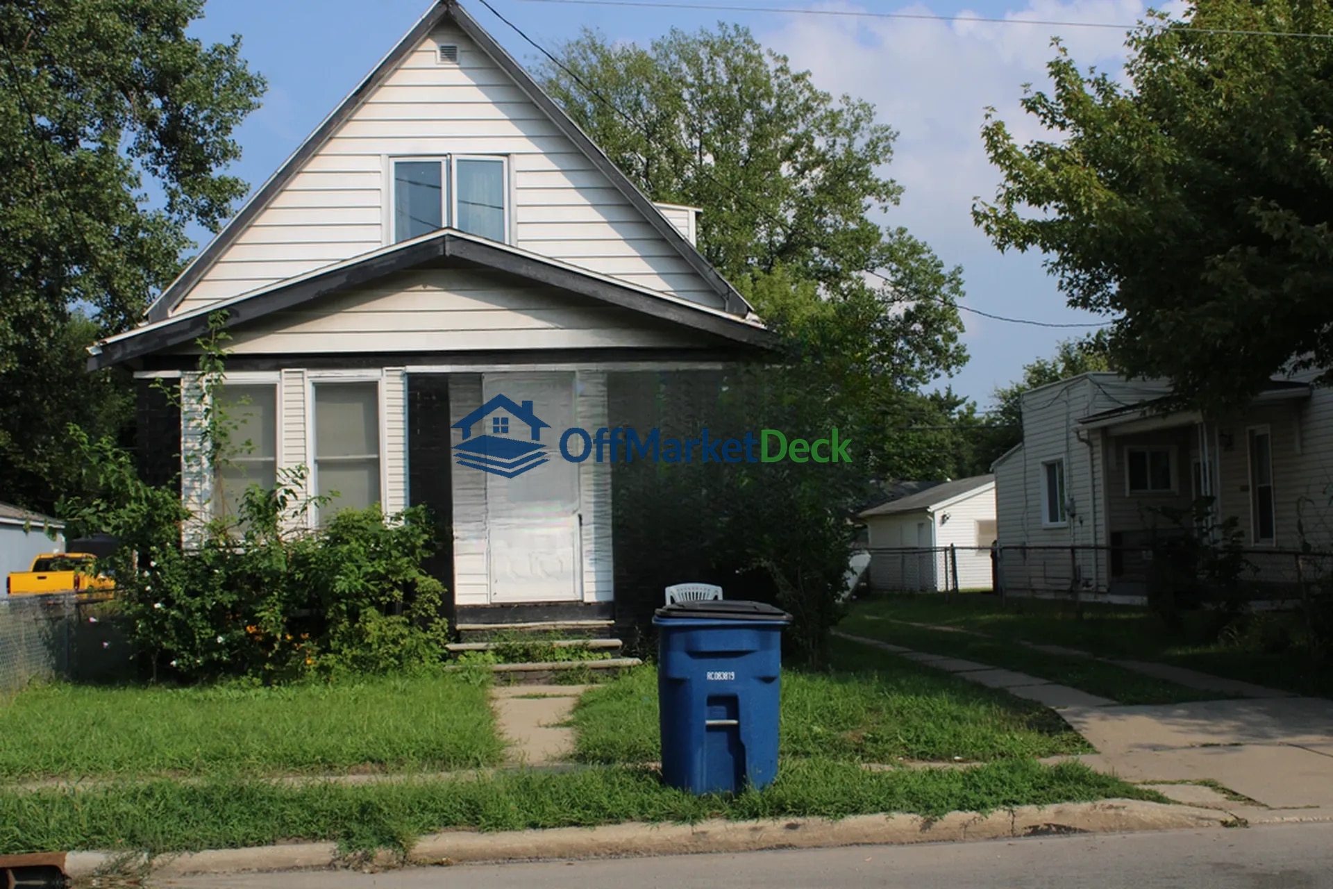 Off-market house in Toledo, Ohio — 3 beds, 1.5 baths, $49,750 — photo 4 of 8
