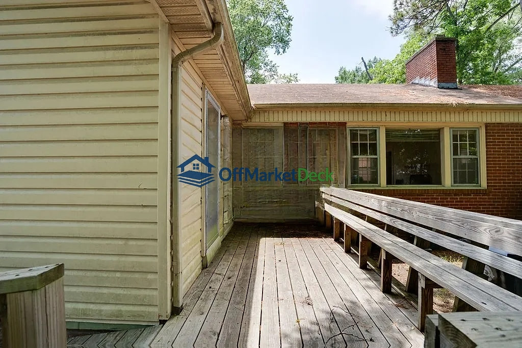 Off-market house in Oxford, North Carolina — 4 beds, 2 baths, $129,750 — photo 8 of 8
