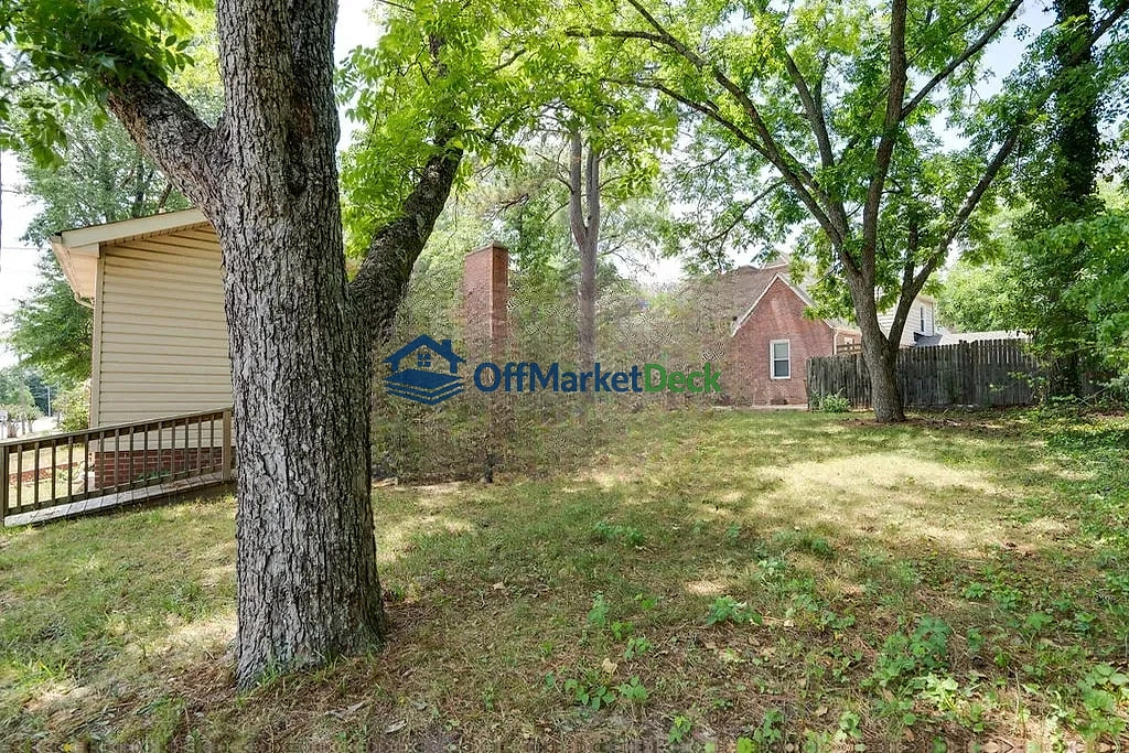 Off-market house in Oxford, North Carolina — 4 beds, 2 baths, $129,750 — photo 7 of 8