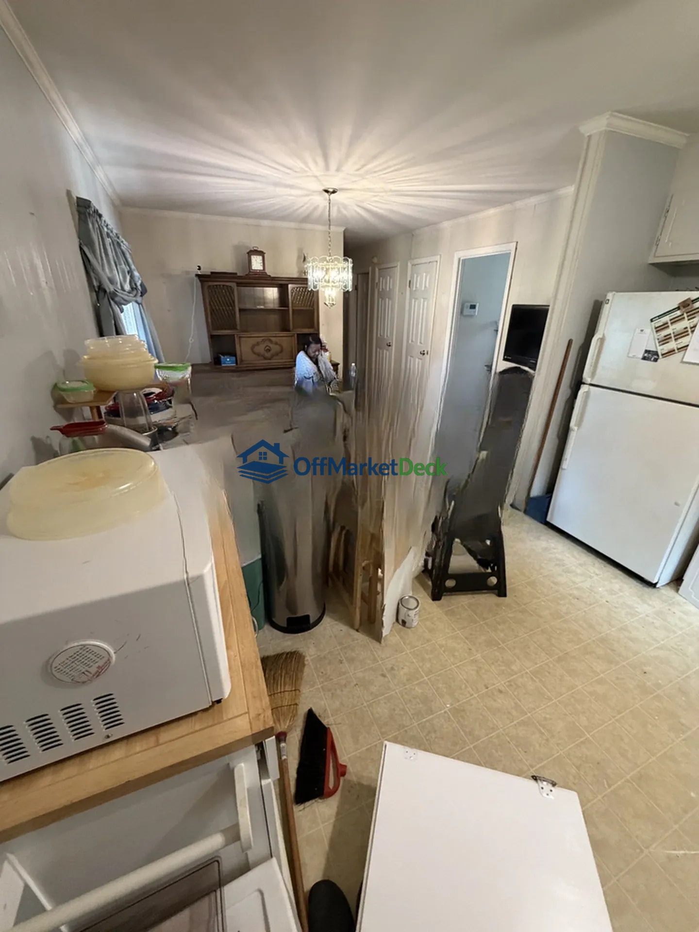 Off-market house in Charlotte, North Carolina — 3 beds, 1.5 baths, $217,500 — photo 6 of 8