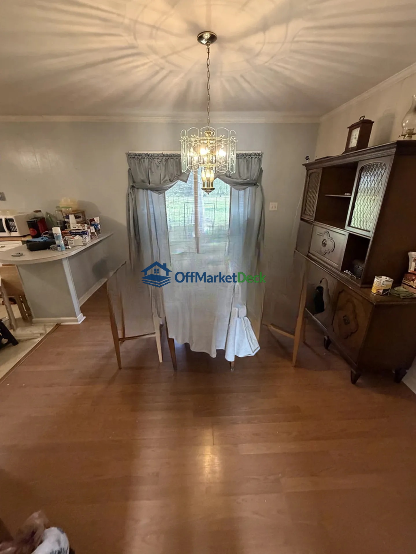 Off-market house in Charlotte, North Carolina — 3 beds, 1.5 baths, $217,500