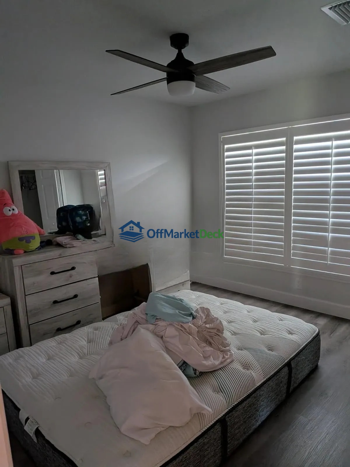 Off-market house in Ocala, Florida — 3 beds, 2 baths, $276,700 — photo 6 of 8