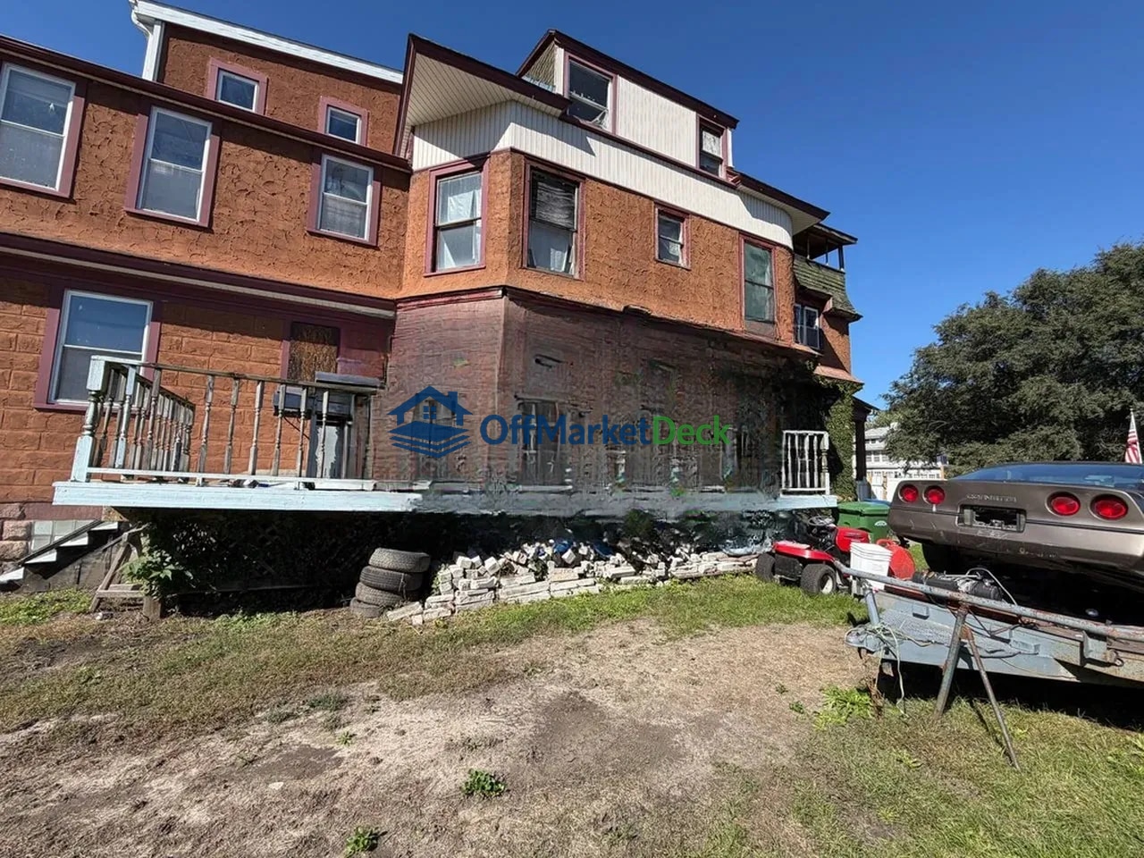 Off-market multi family in Clinton, Iowa — 9 beds, 9 baths, $170,000
