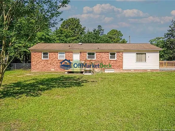 Off-market house in Fayetteville, North Carolina — 4 beds, 1 bath, $125,000 — photo 2 of 8