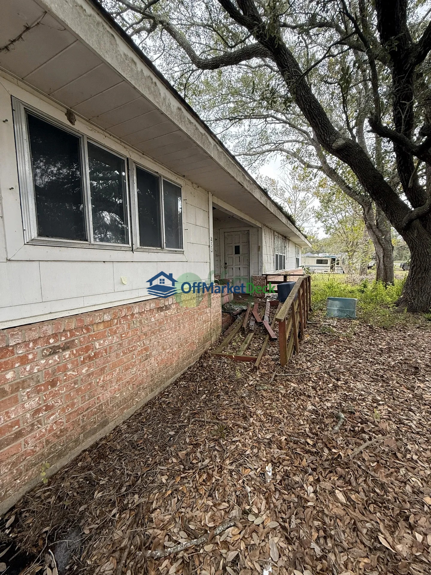 Off-market house in Bay City, Texas — 4 beds, 1 bath, $73,997 — photo 2 of 3