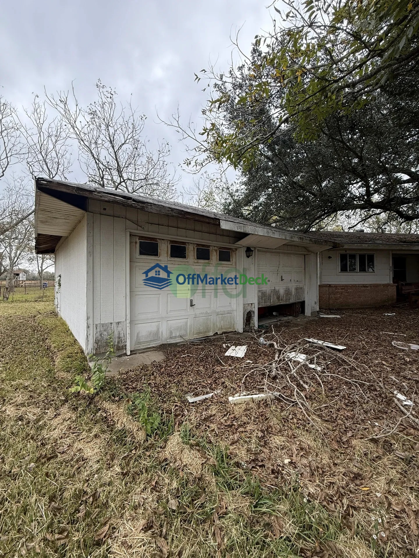 Off-market house in Bay City, Texas — 4 beds, 1 bath, $73,997 — photo 3 of 3