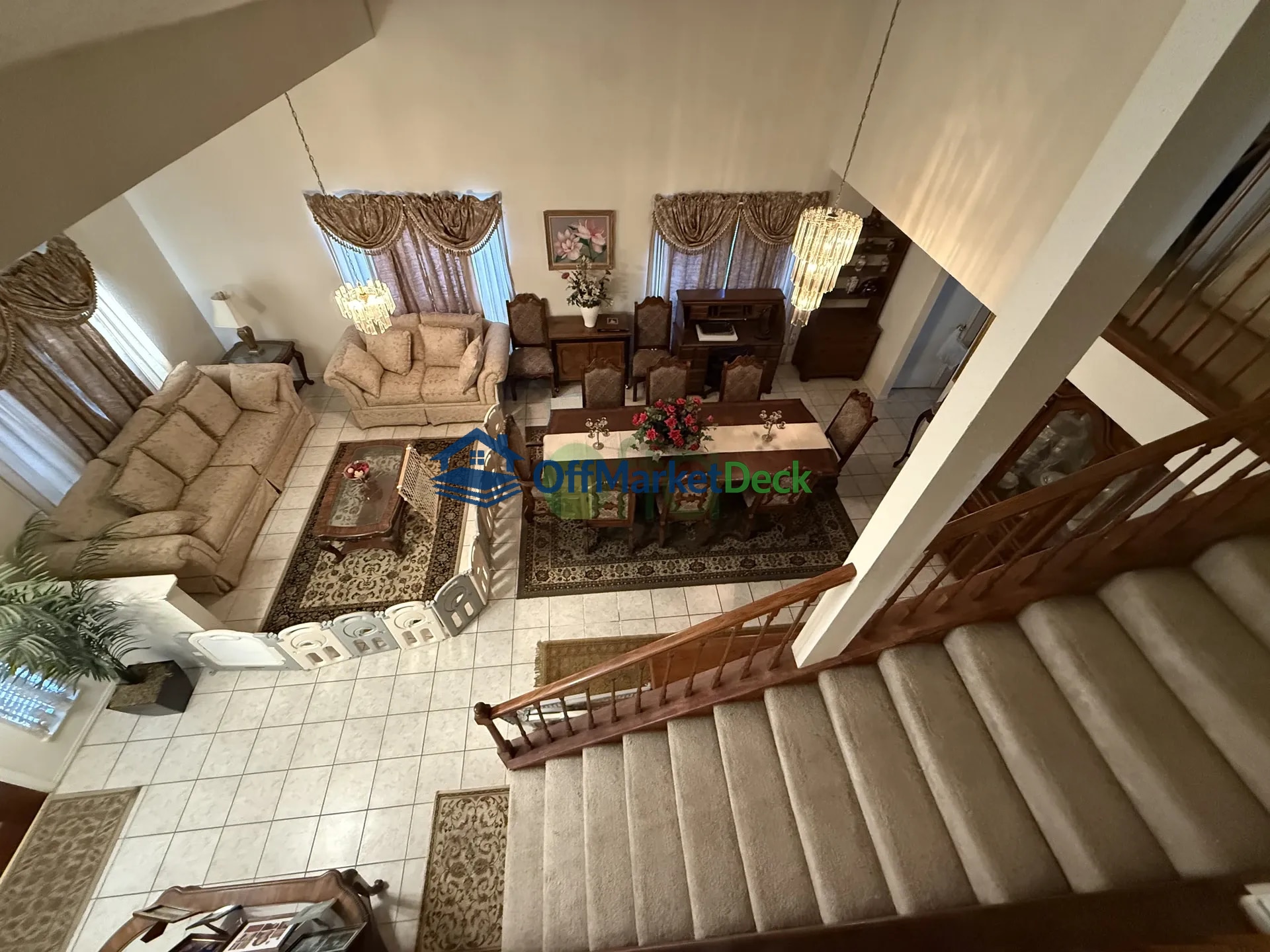 Off-market house in Houston, Texas — 4 beds, 2 baths, $319,000 — photo 4 of 6
