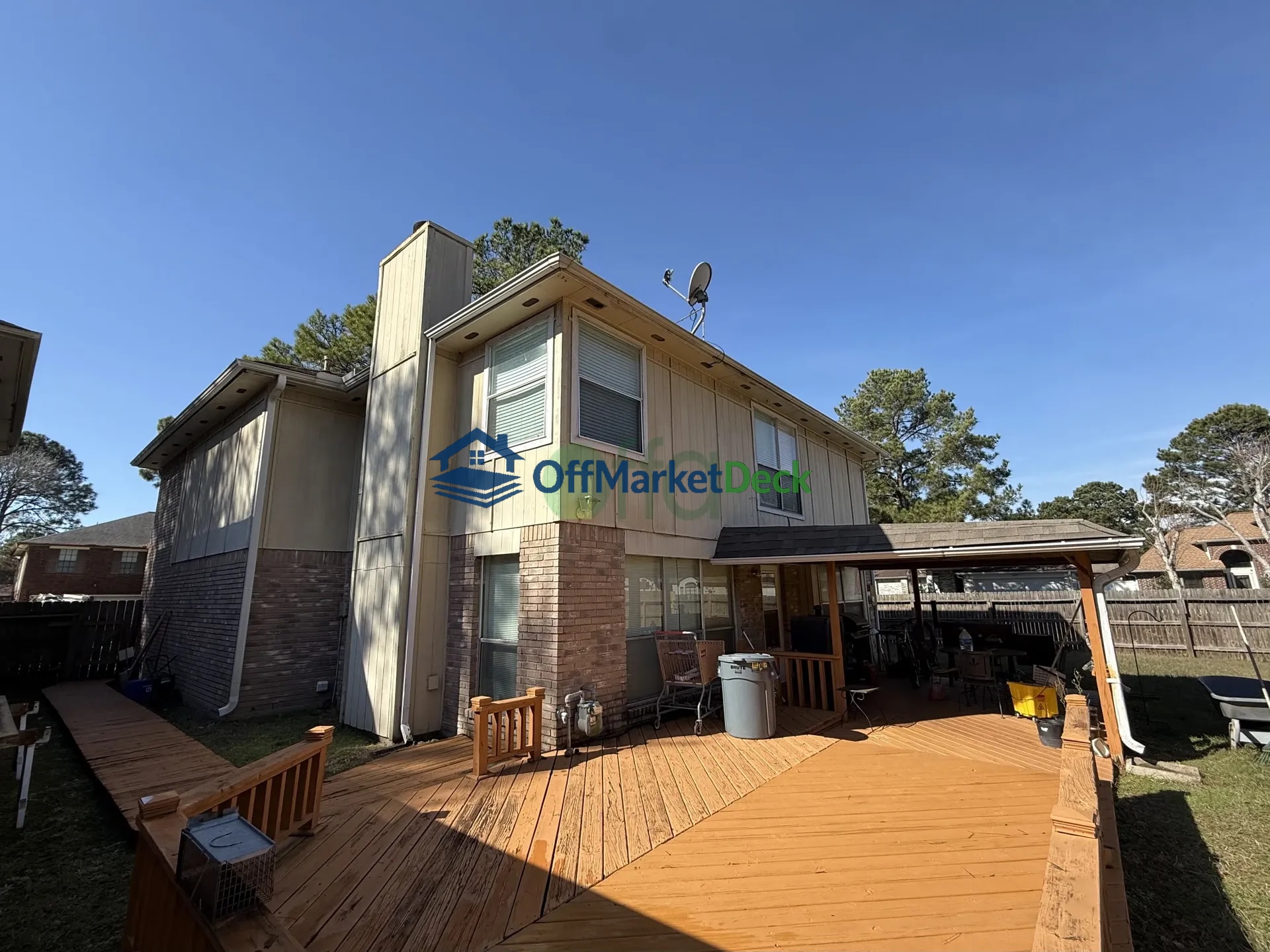 Off-market house in Houston, Texas — 4 beds, 2 baths, $319,000 — photo 6 of 6