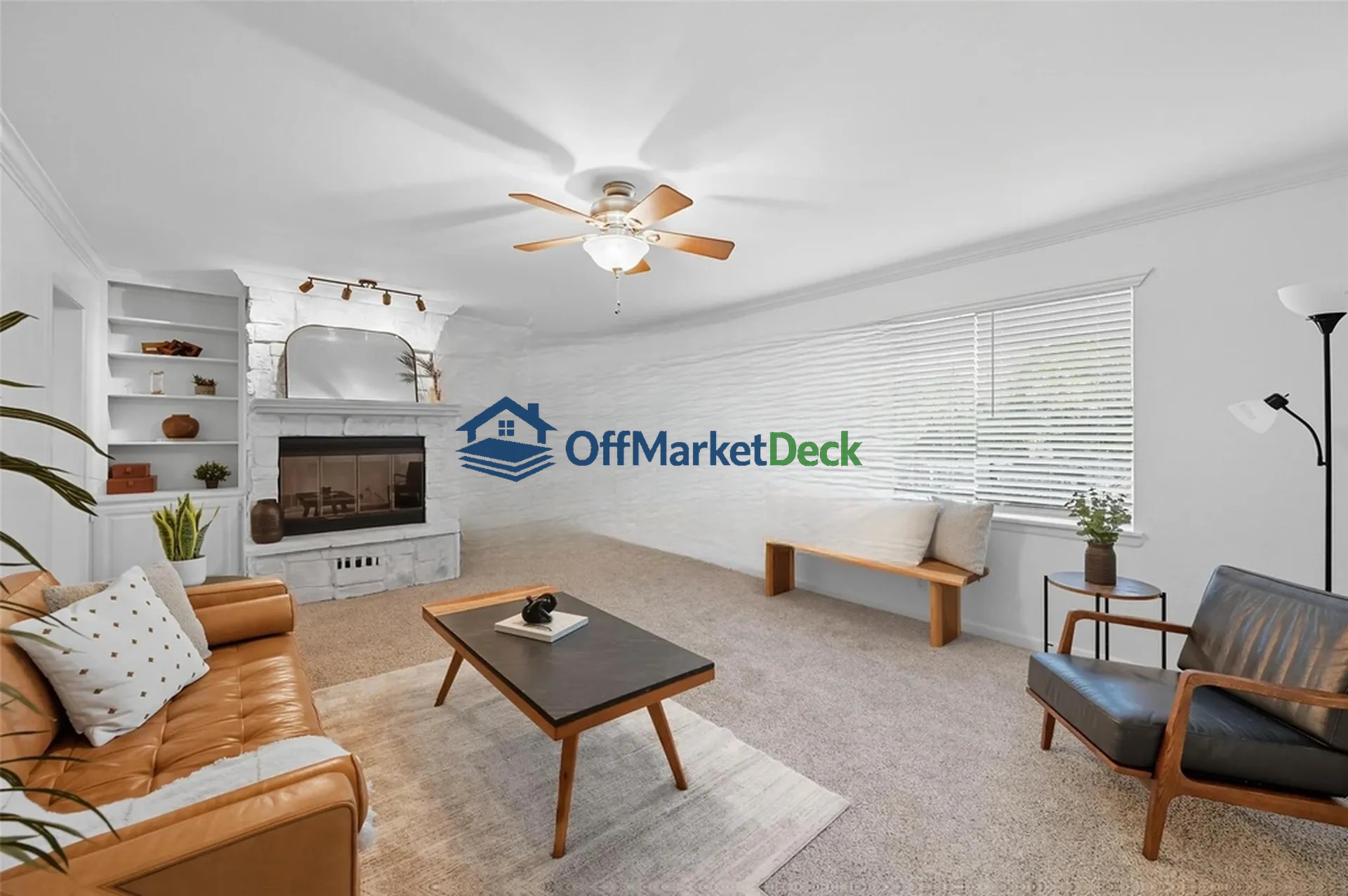 Off-market house in Arlington, Texas — 3 beds, 2 baths, $348,000 — photo 4 of 4