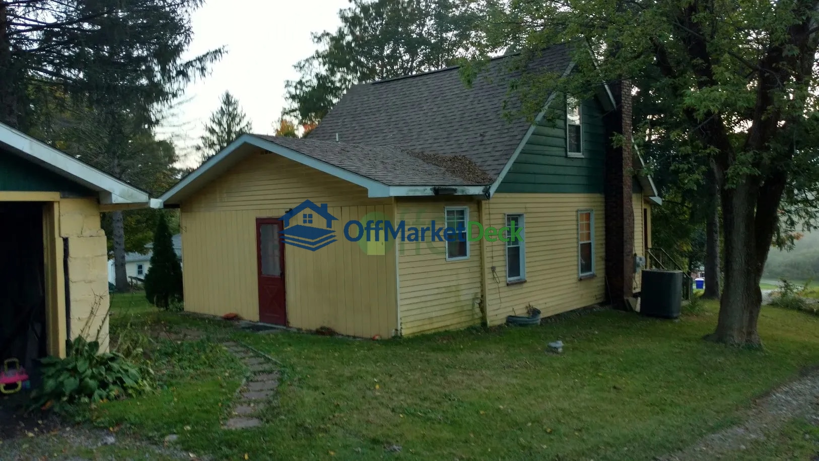 Off-market house in Slippery Rock, Pennsylvania — 3 beds, 1 bath, $69,000 — photo 8 of 8