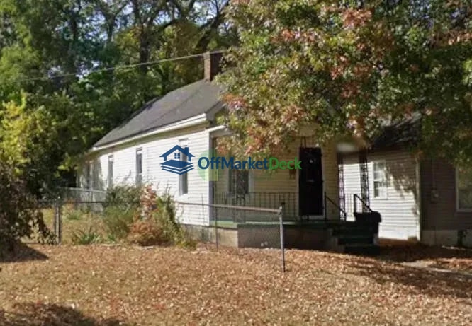 Off-market house in Lexington, Kentucky — 2 beds, 1 bath, $78,750 — photo 2 of 3