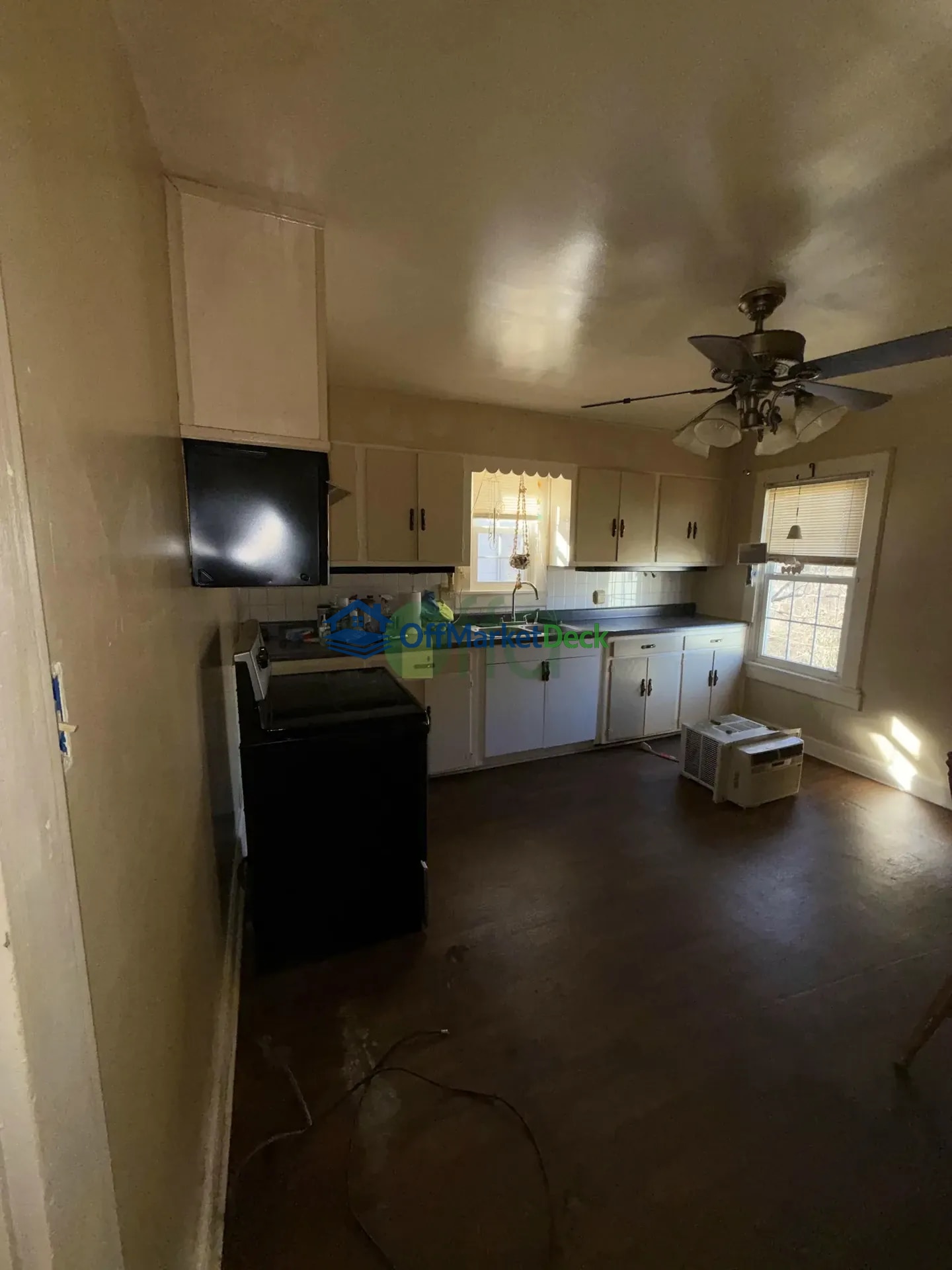 Off-market house in Frankfort, Kentucky — 1 bed, 1 bath, $68,250 — photo 5 of 8