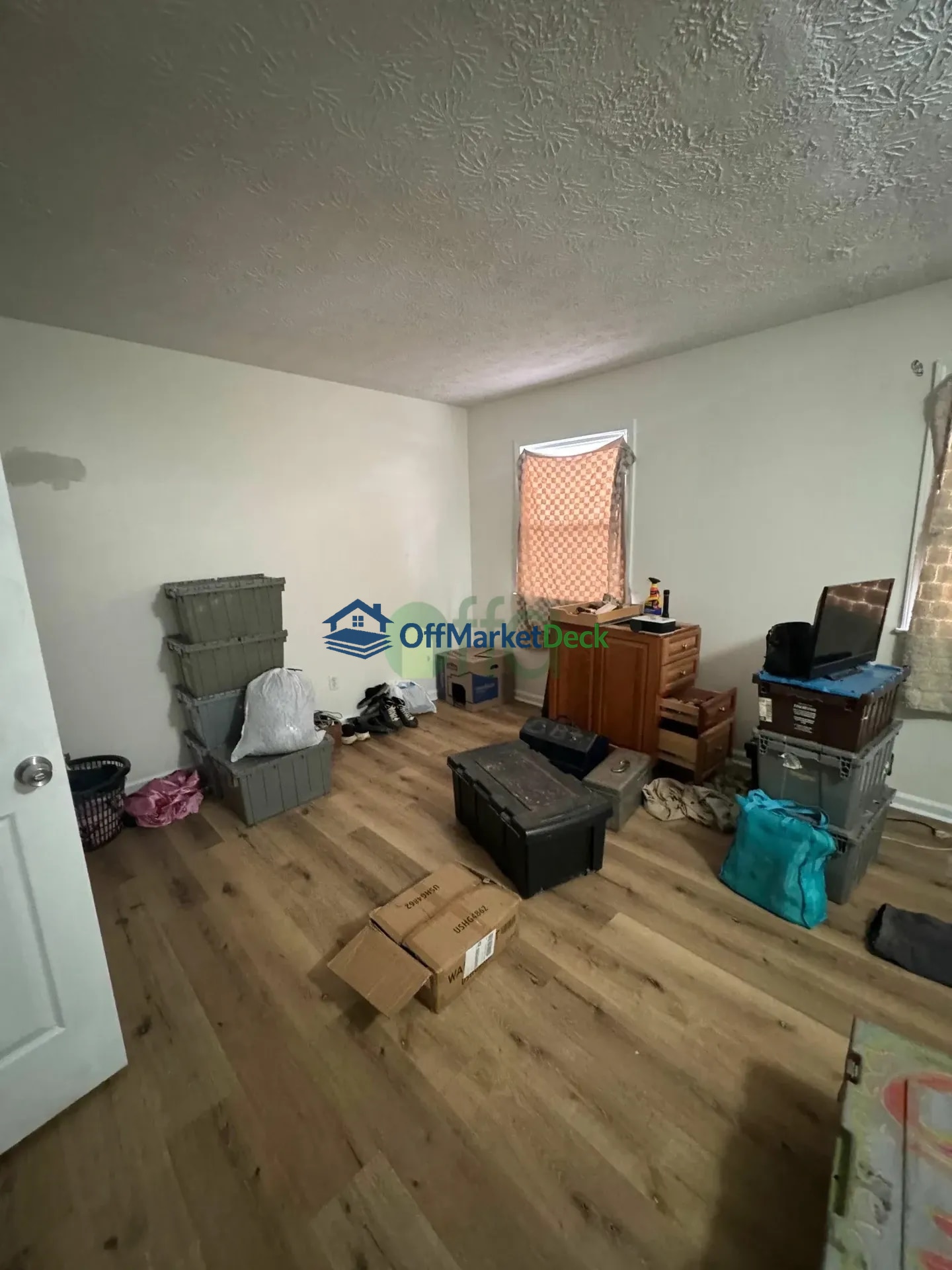 Off-market house in Richmond, Kentucky — 3 beds, 2 baths, $183,750 — photo 5 of 8