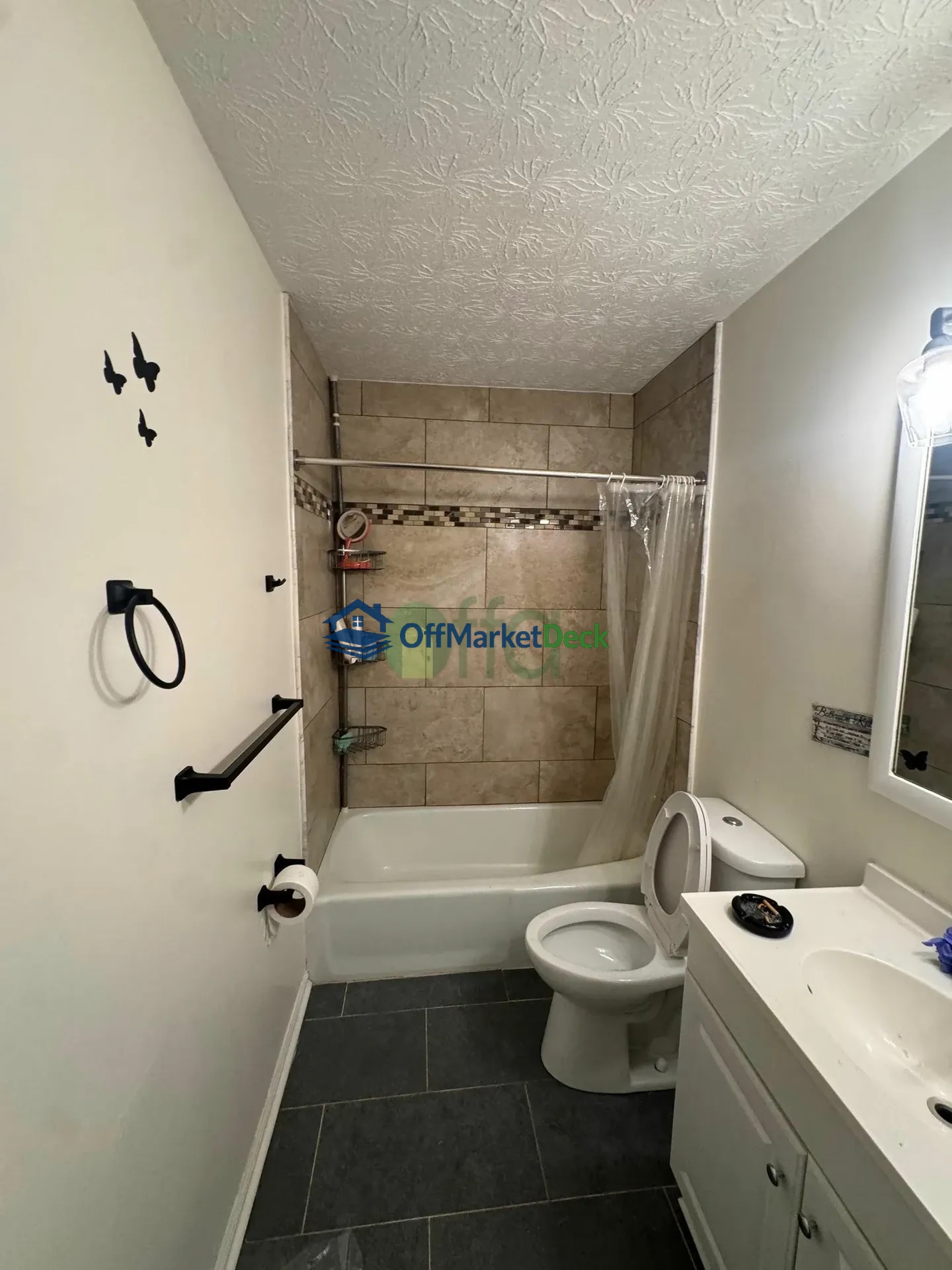 Off-market house in Richmond, Kentucky — 3 beds, 2 baths, $183,750 — photo 8 of 8