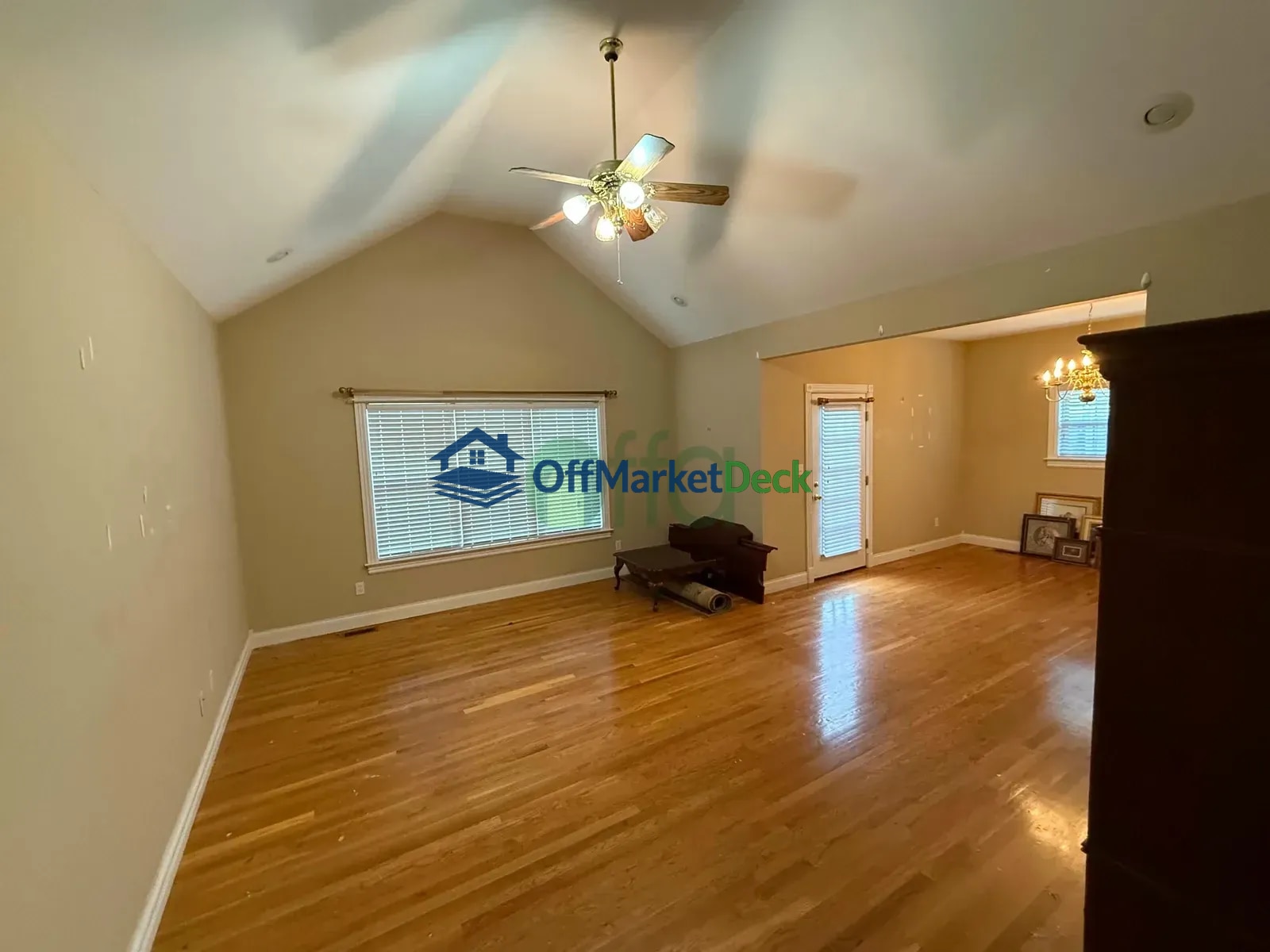 Off-market house in Richmond, Kentucky — 3 beds, 2 baths, $251,450 — photo 7 of 8