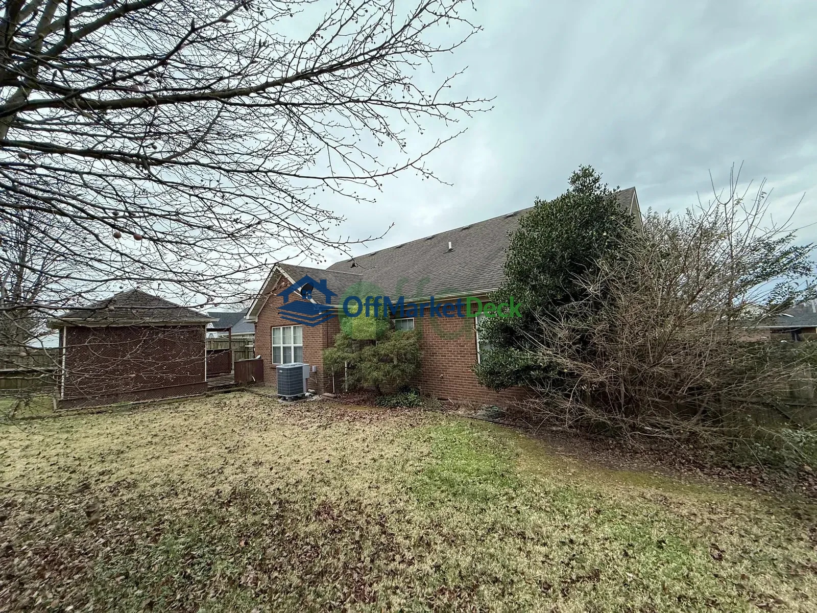 Off-market house in Richmond, Kentucky — 3 beds, 2 baths, $251,450 — photo 2 of 8