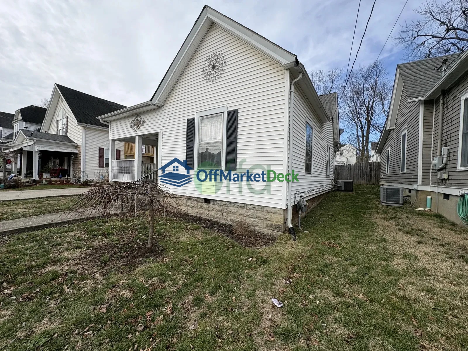 Off-market house in Richmond, Kentucky — 2 beds, 1 bath, $136,500 — photo 3 of 8