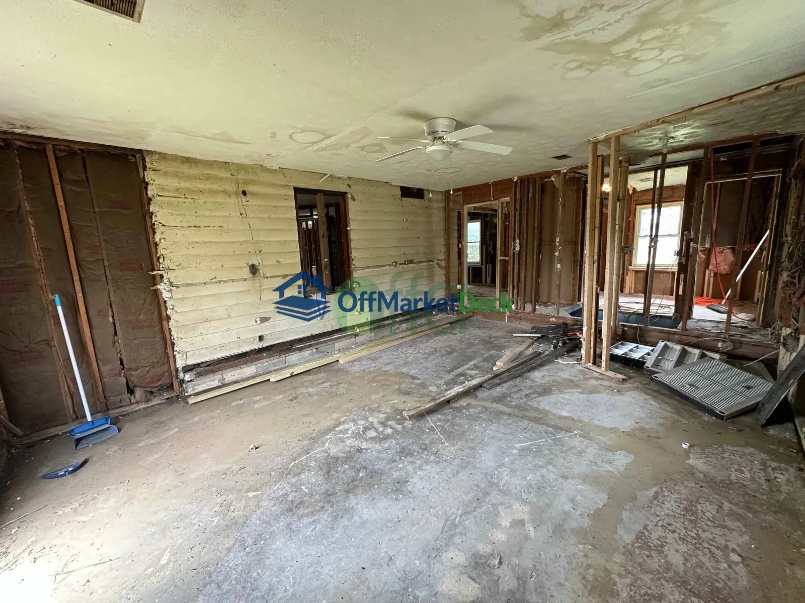 Off-market house in Taylorsville, Kentucky — 4 beds, 2 baths, $168,950 — photo 8 of 8