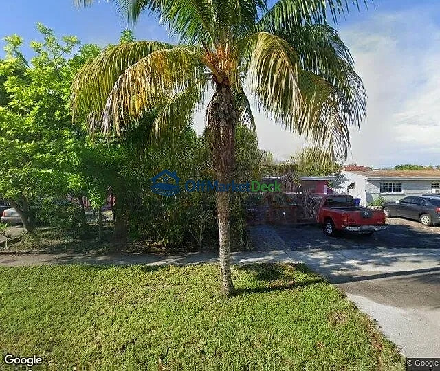 Off-market house in Fort Lauderdale, Florida — 3 beds, 2 baths, $329,000